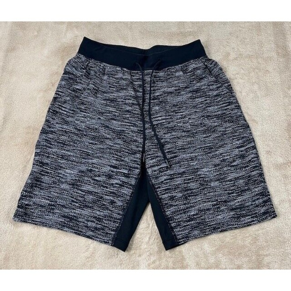 Lululemon T.H.E. Short *9" UpdatedAll Court Texture White Black M EUC